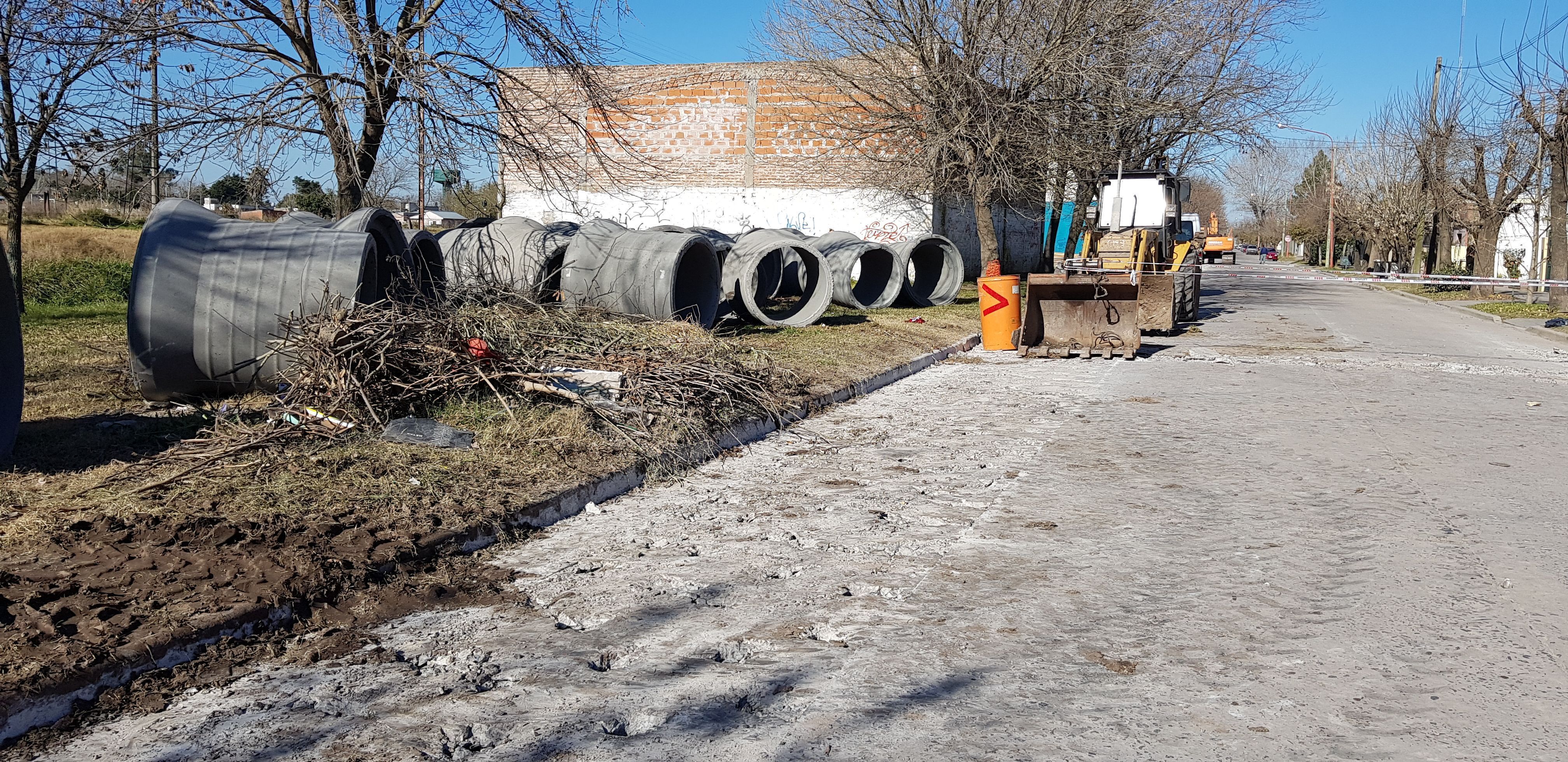 BRANDSEN: Comenzó la primera etapa del Canal Aliviador 7