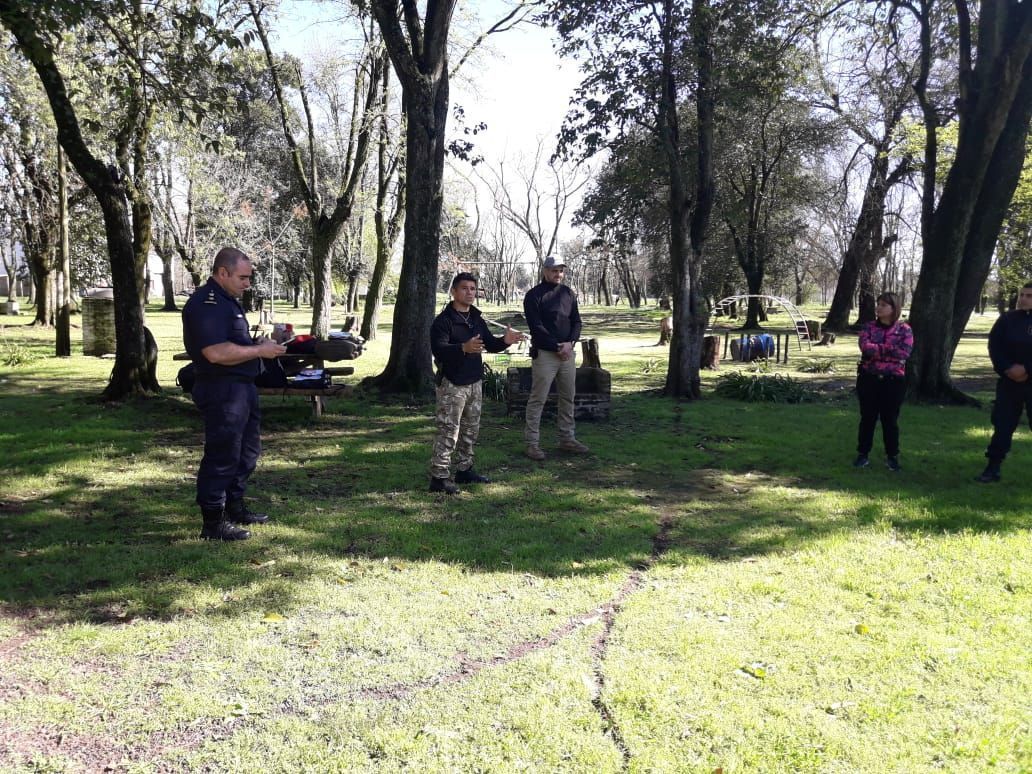 SAN VICENTE: Se brindó una capacitación para la Policía en uso de Tonfa y Escopeta 6