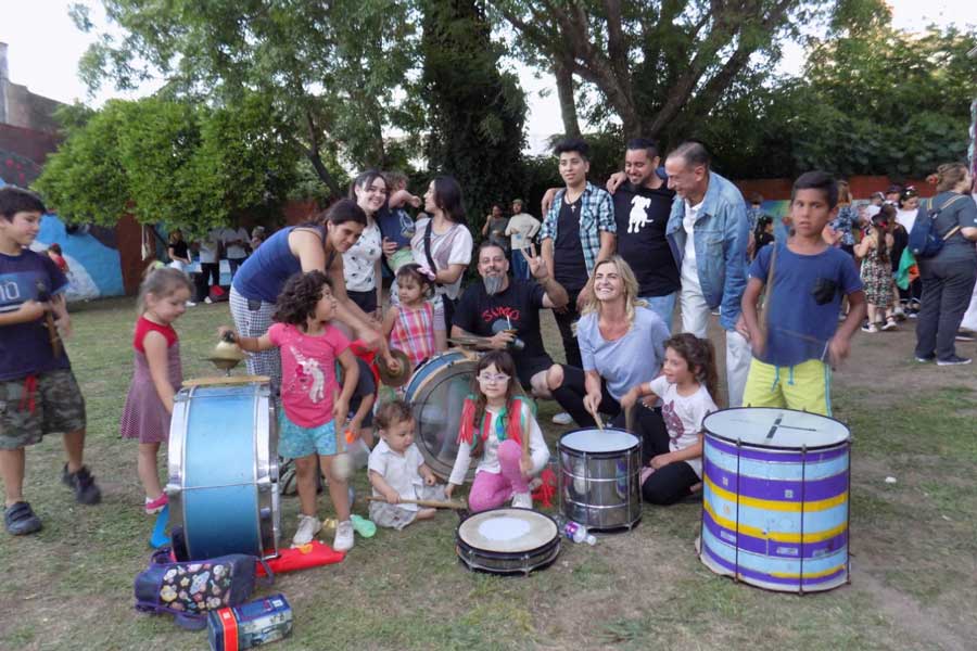 CAÑUELAS: El Instituto Cultural despidió el año con un festival callejero 7