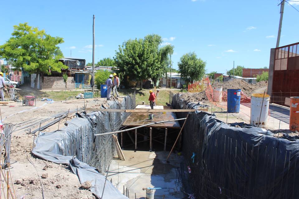 BRANDSEN: Comenzó la segunda etapa de las obras del canal aliviador 6