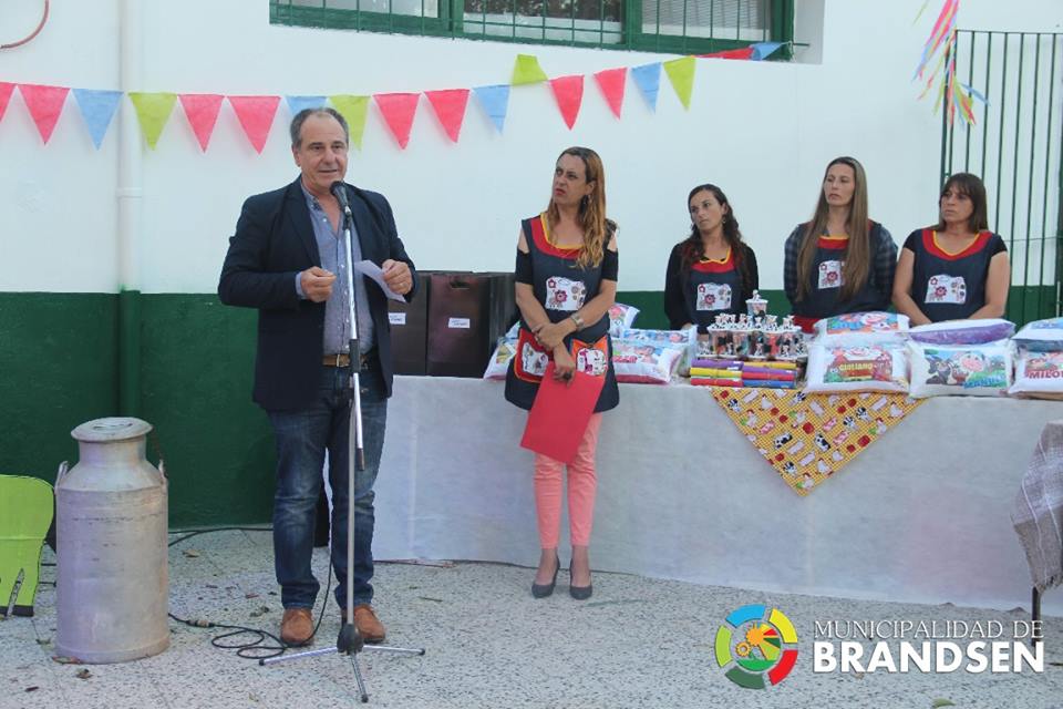 BRANDSEN: Se realizó el acto de fin de año del CAI Rayito de Luz Jeppener 13