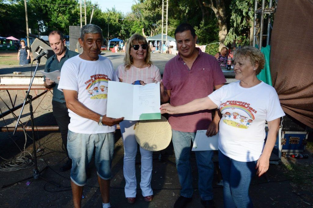 SAN VICENTE: Entregaron decretos de inscripción a tres instituciones 9