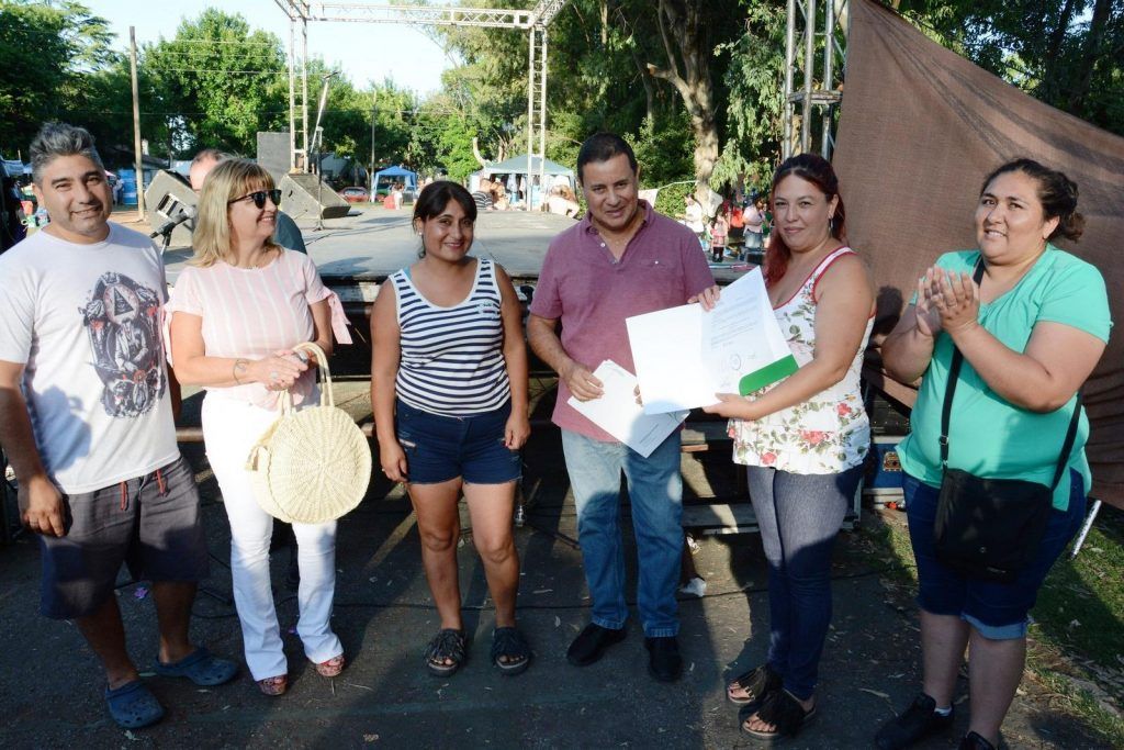 SAN VICENTE: Entregaron decretos de inscripción a tres instituciones 10