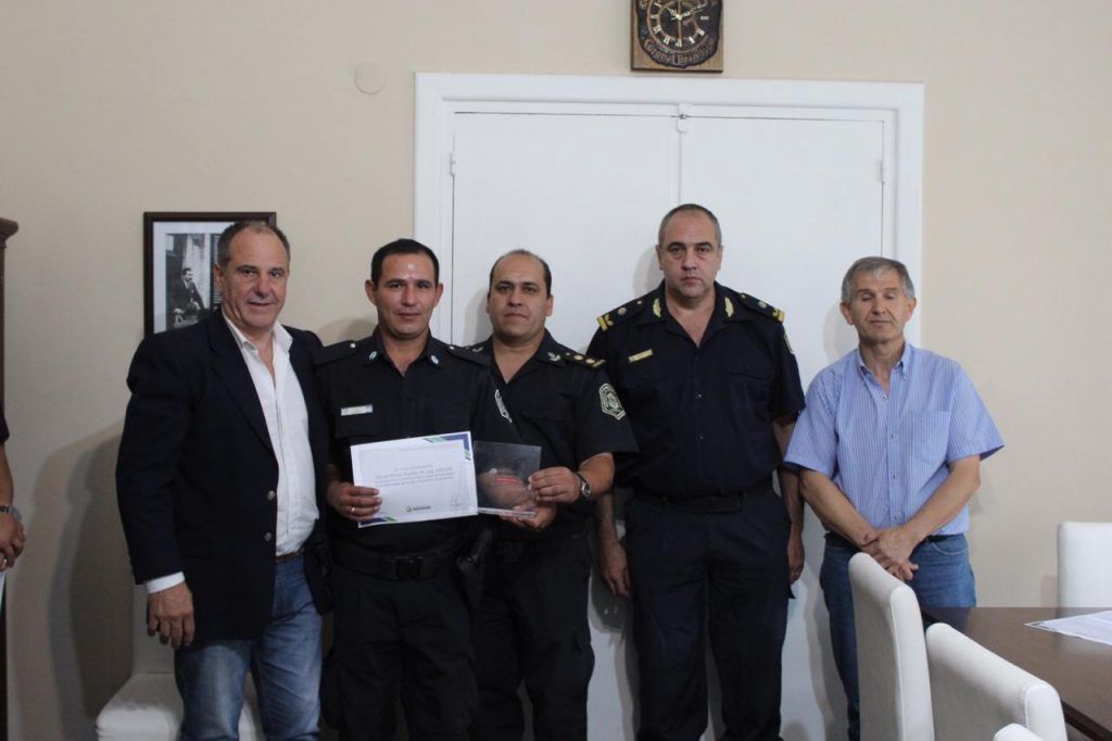 BRANDSEN: Se entregaron reconocimientos a policías 11
