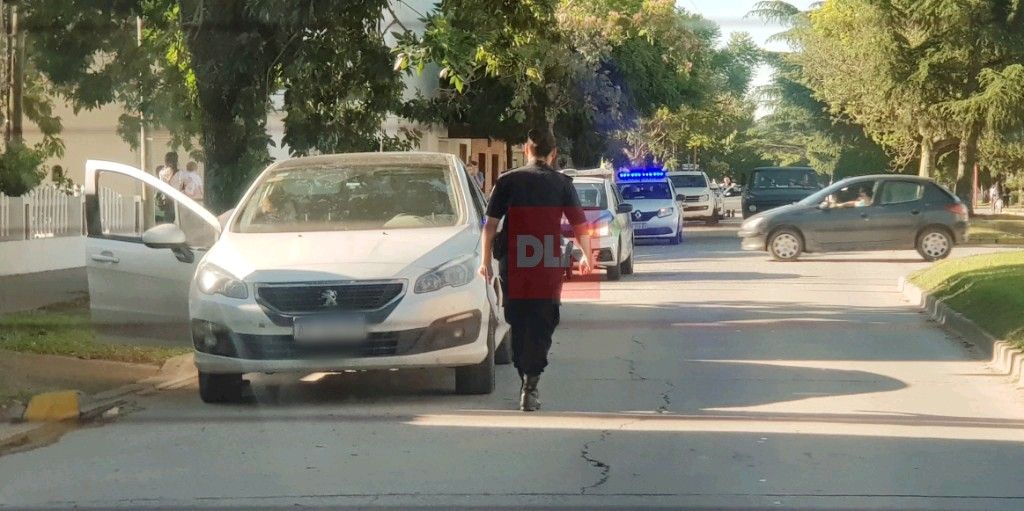BRANDSEN: Accidente entre dos vehículos en Ferrari y Sáenz Peña 4