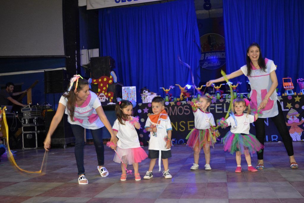 LOBOS: Se realizó la fiesta del jardín maternal municipal 13