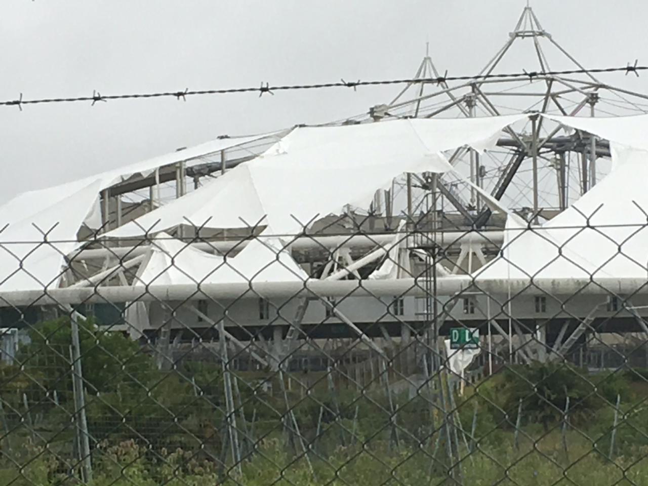 Ráfagas de 120 km/h destrozaron parte de la estructura del Estadio Único de La Plata 4