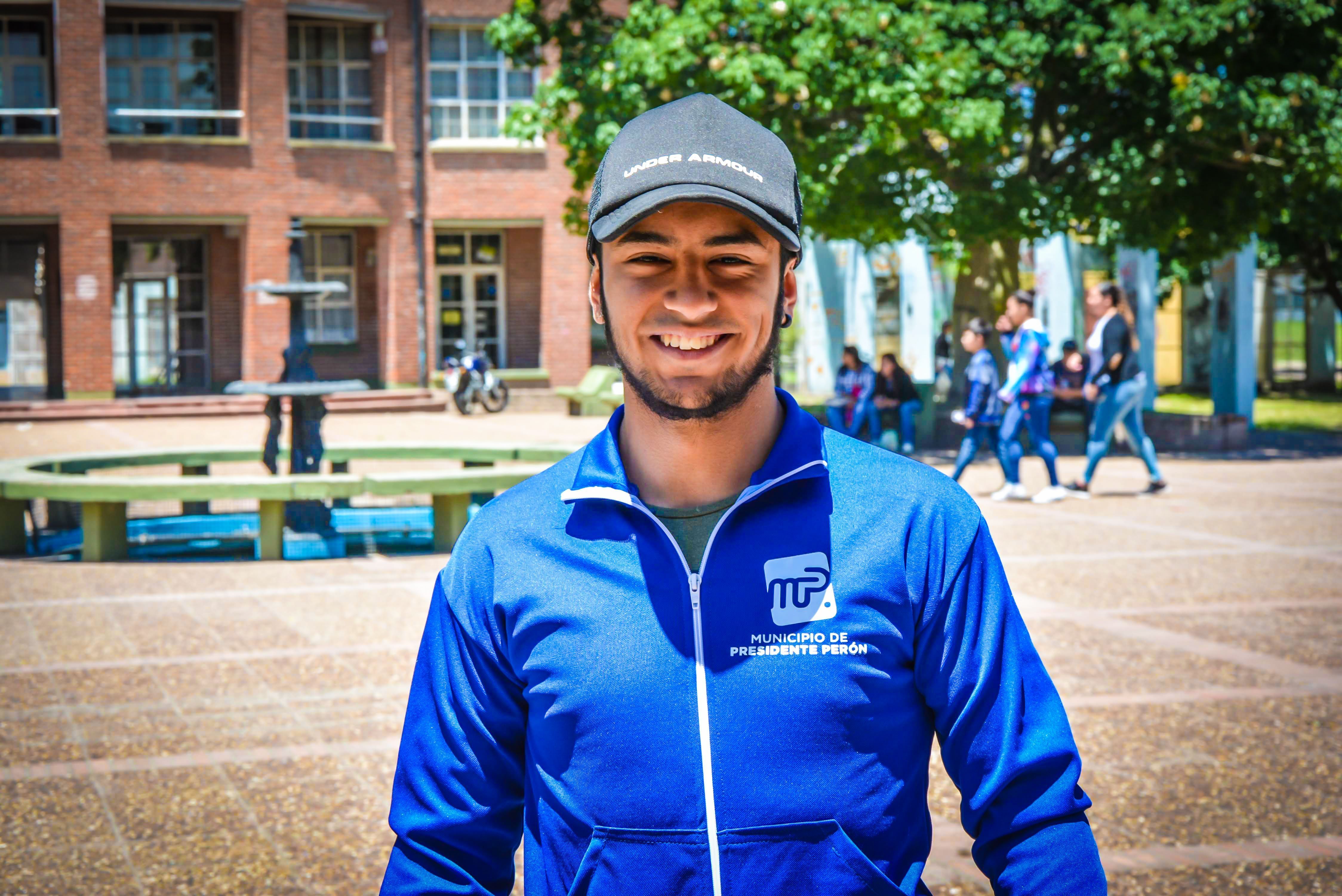 Es de Guernica y representó a Argentina en varios torneos internacionales de Karate 7