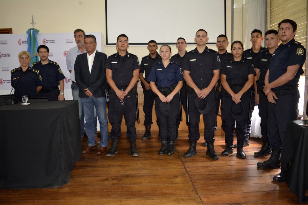LOBOS: Presentaron a los policías del Operativo Sol que reforzarán la seguridad en la laguna 4