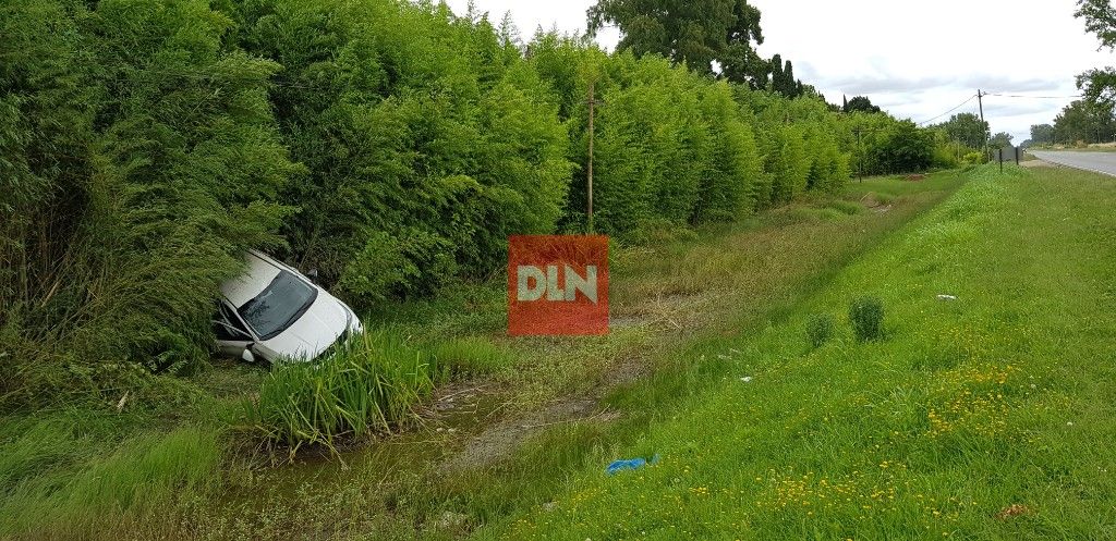 BRANDSEN: Despiste en curva Mendizabal 4