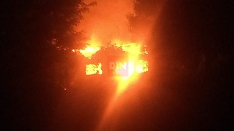 BRANDSEN: El fuego arrasa con una casa en Samborombón 7