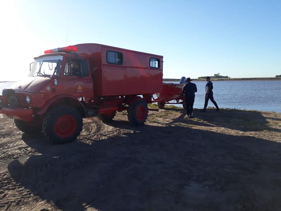 MONTE: Desesperada búsqueda de un hombre que se tiró al Río Salado para salvar a sus hijos 7