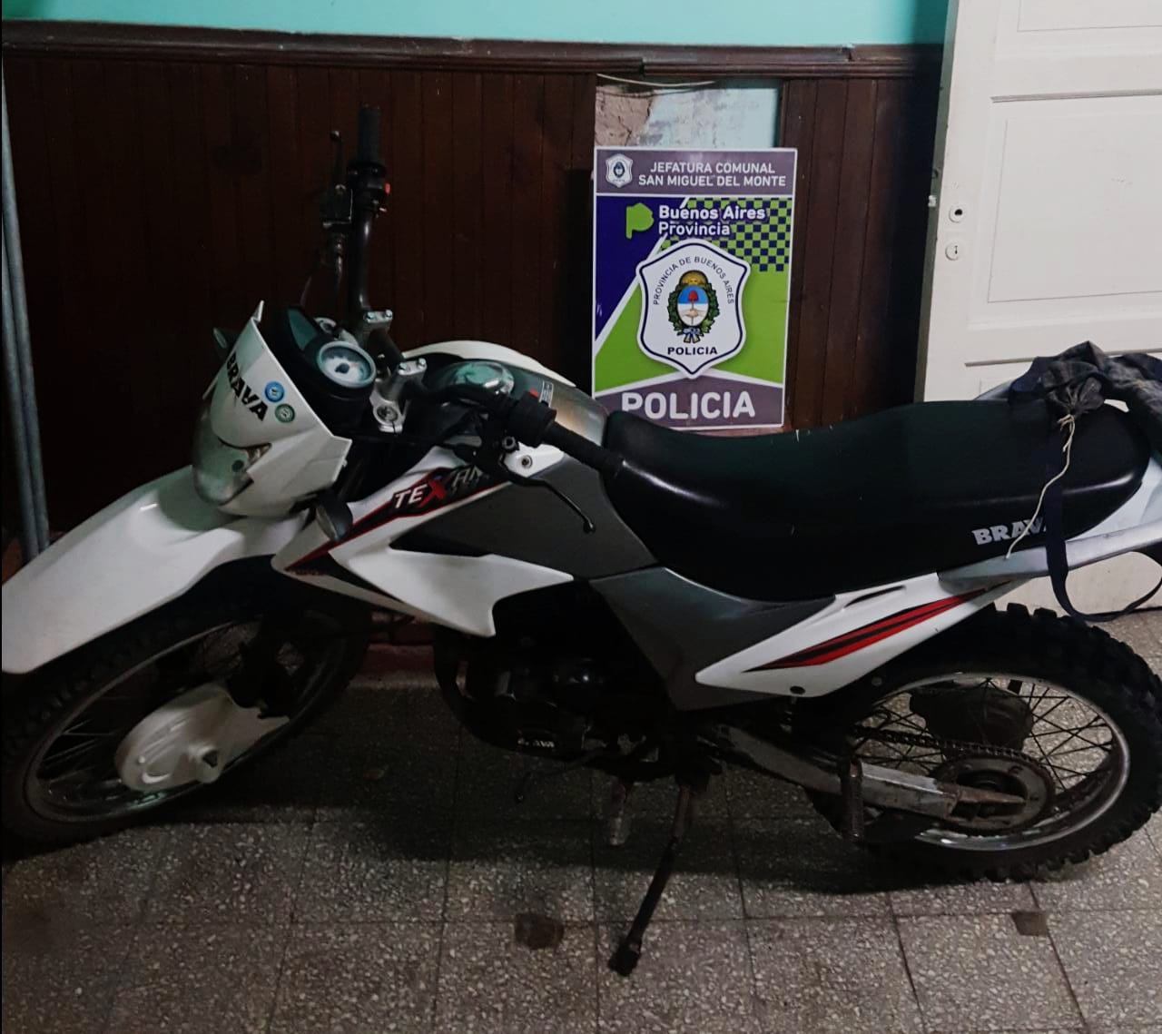 MONTE: Detienen a tres delincuentes que ingresaron a robar a una casa 4