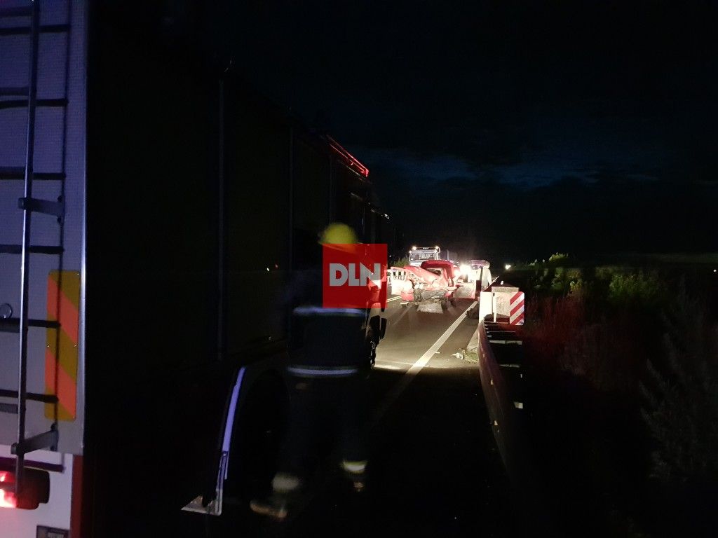 BRANDSEN: Grave accidente entre dos autos en ruta 215. Hay tres heridos 7