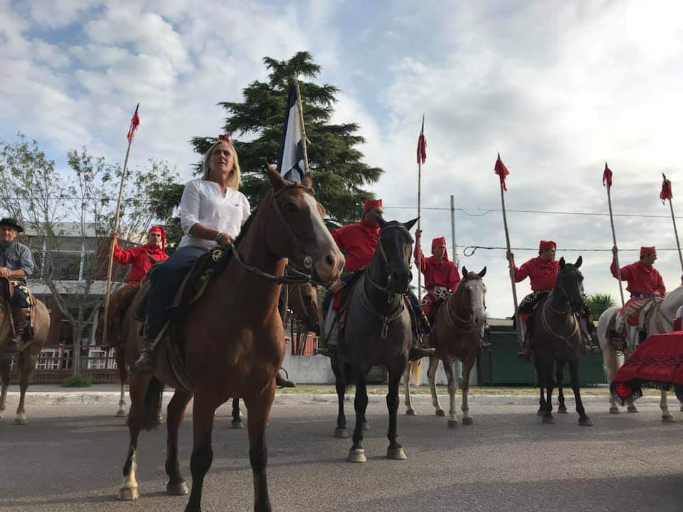 MONTE: Depositaron el sable de San Martín en el rancho de Rosas 8