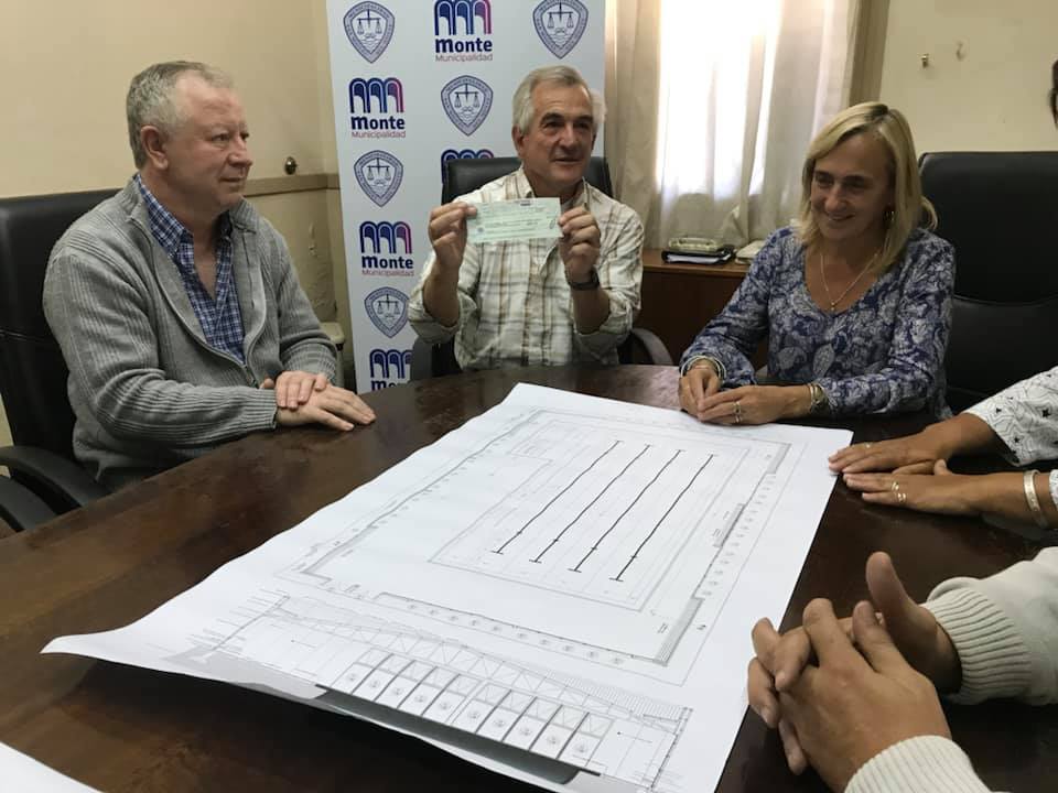MONTE: La Cooperadora de la Escuela N° 501 recibió un subsidio del Municipio 4