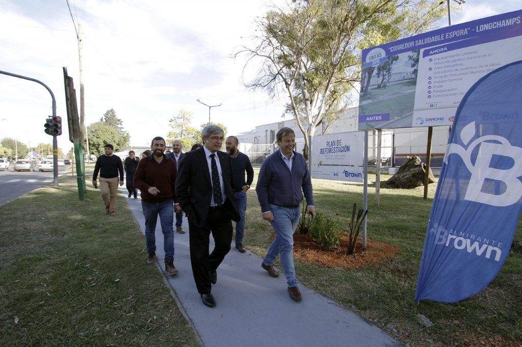 Almirante Brown: inauguraron un corredor saludable en Longchamps 4