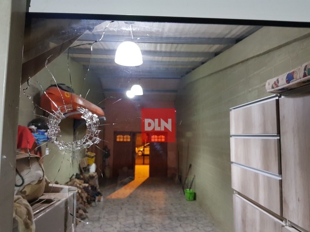 Alerta en Brandsen por sujeto encapuchado que efectuó disparos en una casa 7