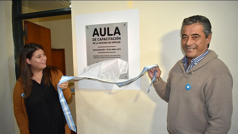 LOBOS: Inauguraron el aula de capacitación de la Oficina de Empleo 4