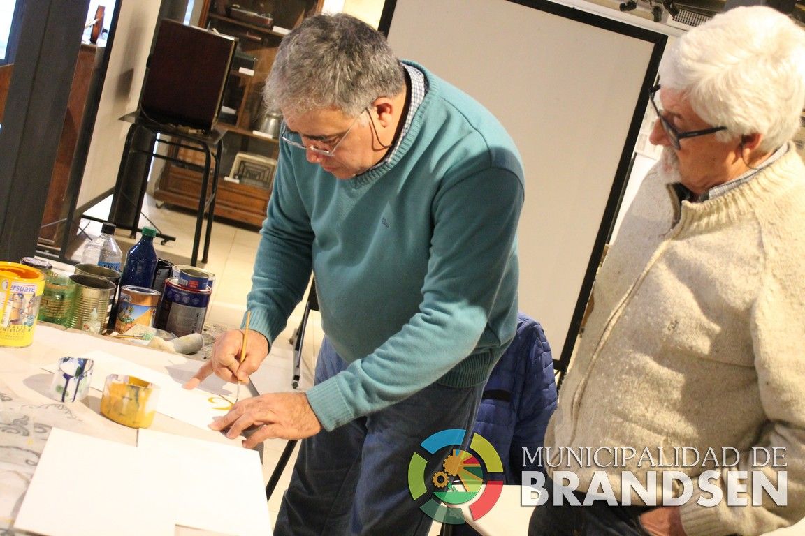 BRANDSEN: Se inauguró la muestra "Filete y Tango" en el museo y Archivo Histórico Municipal 7