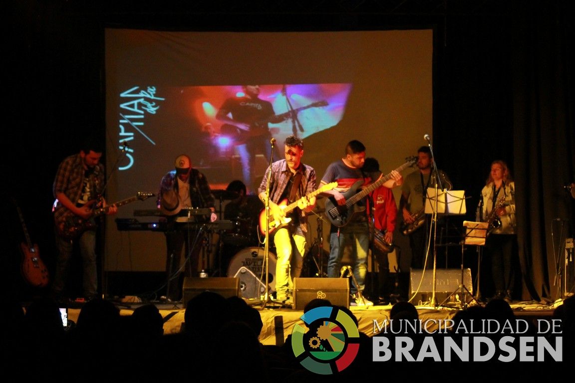 BRANDSEN: Mica Di Lorenzo presentó su nuevo material discográfico 6