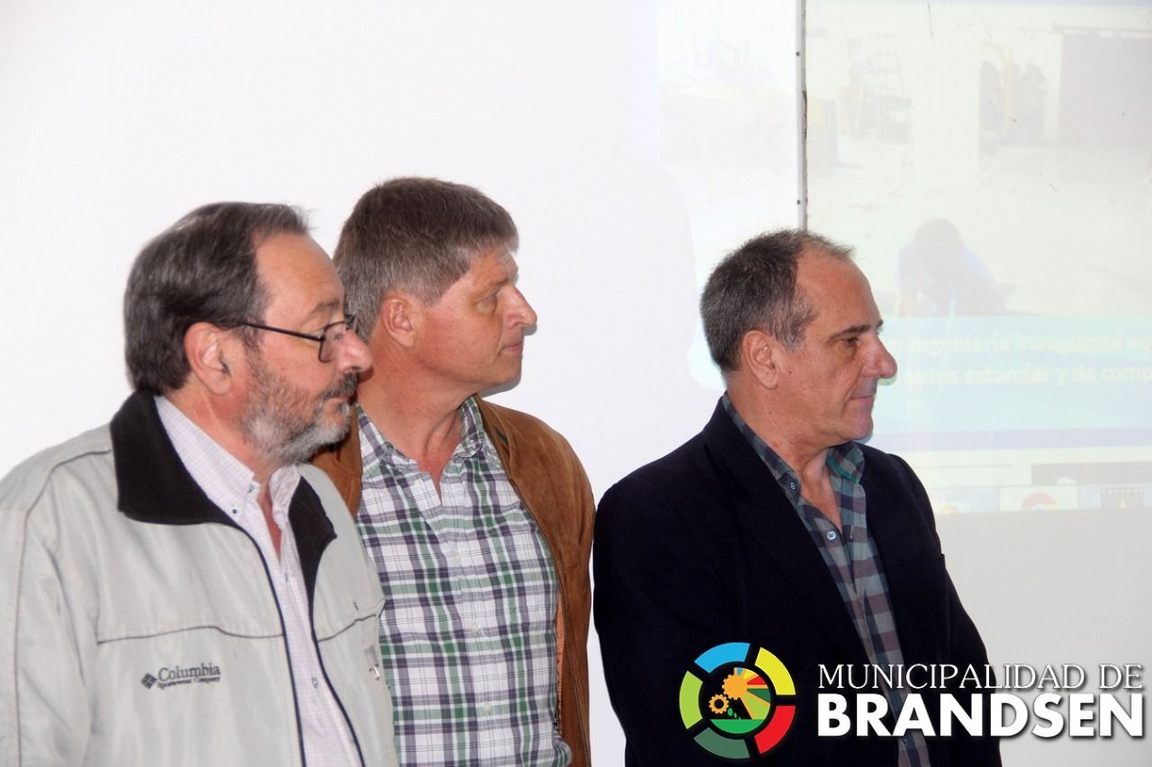 BRANDSEN: Arrancó el curso de ingreso a ingeniería 4