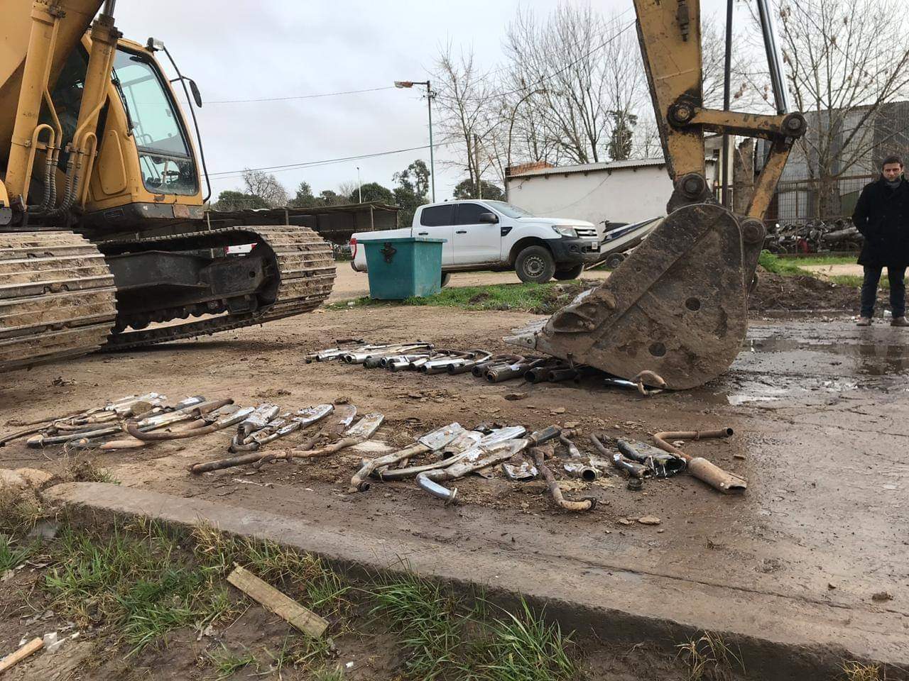MONTE: Se destruyeron caños de escape de motos secuestradas 4
