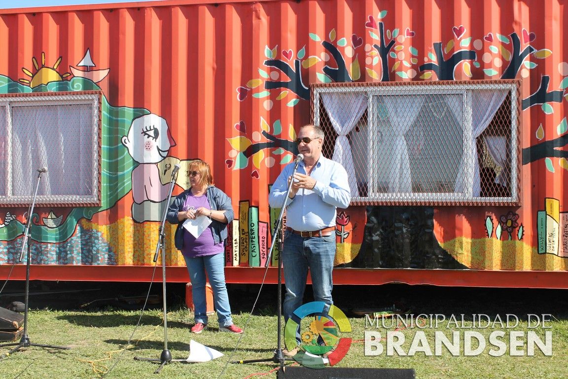 BRANDSEN: Se inauguró la biblioteca infantil "Corazón de Mandarina" 6