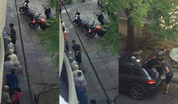 ¡Para destacar! Un joven vio a los jubilados al rayo del sol y les acercó agua fresca 4