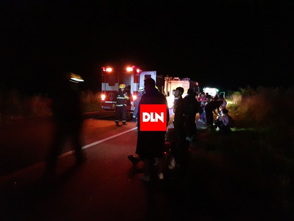 BRANDSEN: Grave accidente entre un micro de larga distancia y un camión en ruta 215 10
