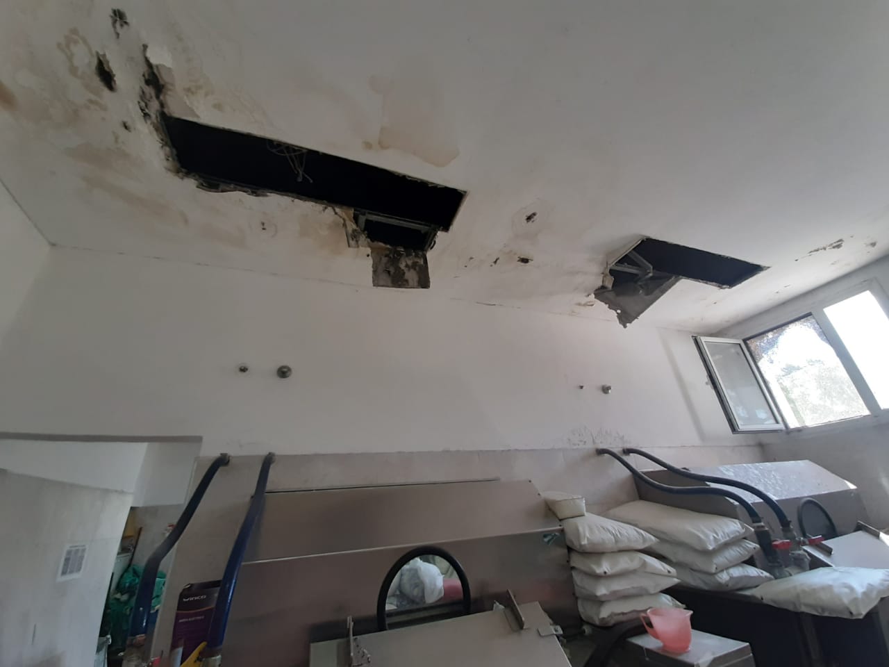 Preocupación en San Vicente por el estado del hospital local 15