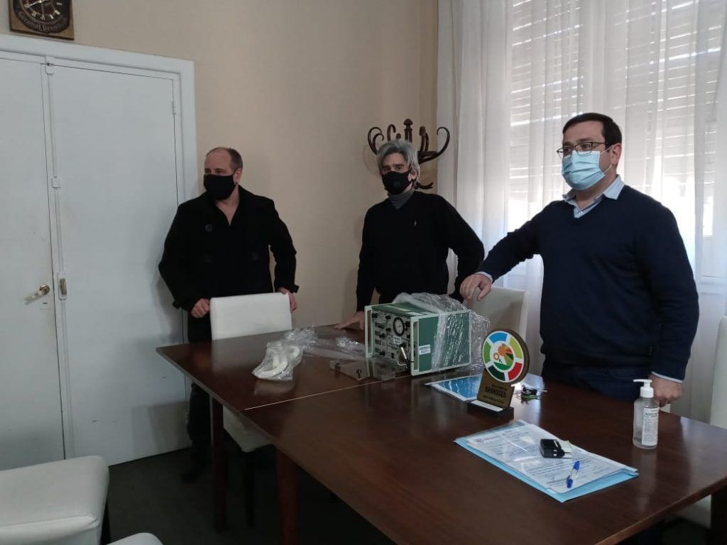 Brandsen: Cappelletti recibió un nuevo respirador para el hospital municipal 2