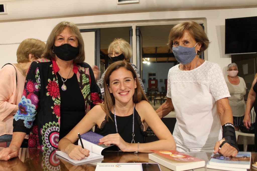 Carolina Amoroso presentó en Brandsen su libro "Llorarás: historias del éxodo venezolano" 2