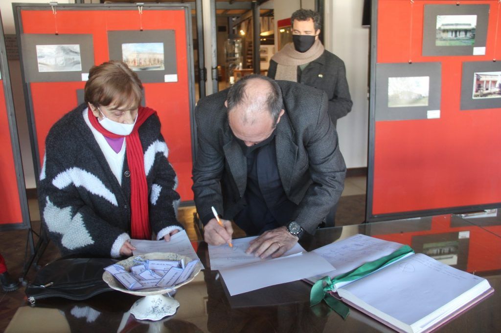 BRANDSEN: Quedó oficialmente inaugurada una muestra fotográfica en el Museo 2