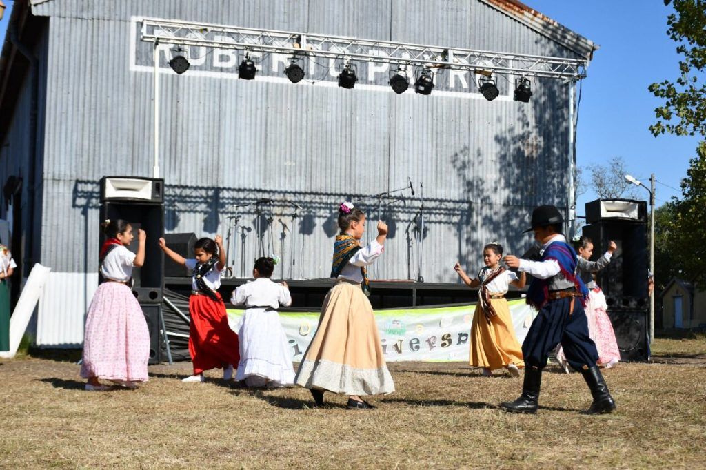 Magdalena: La localidad de Payró celebró un nuevo aniversario 3