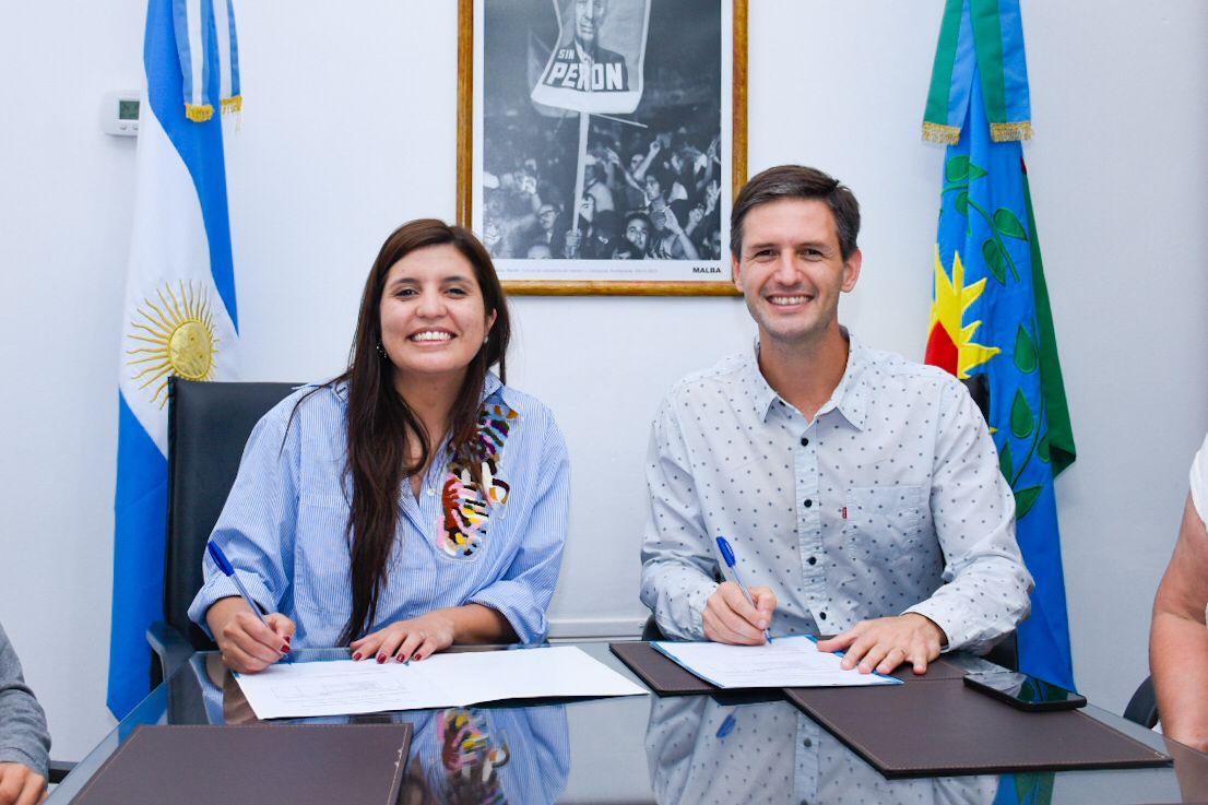 San Vicente fortalece su sistema de reciclaje con la entrega de un nuevo camión recolector 4