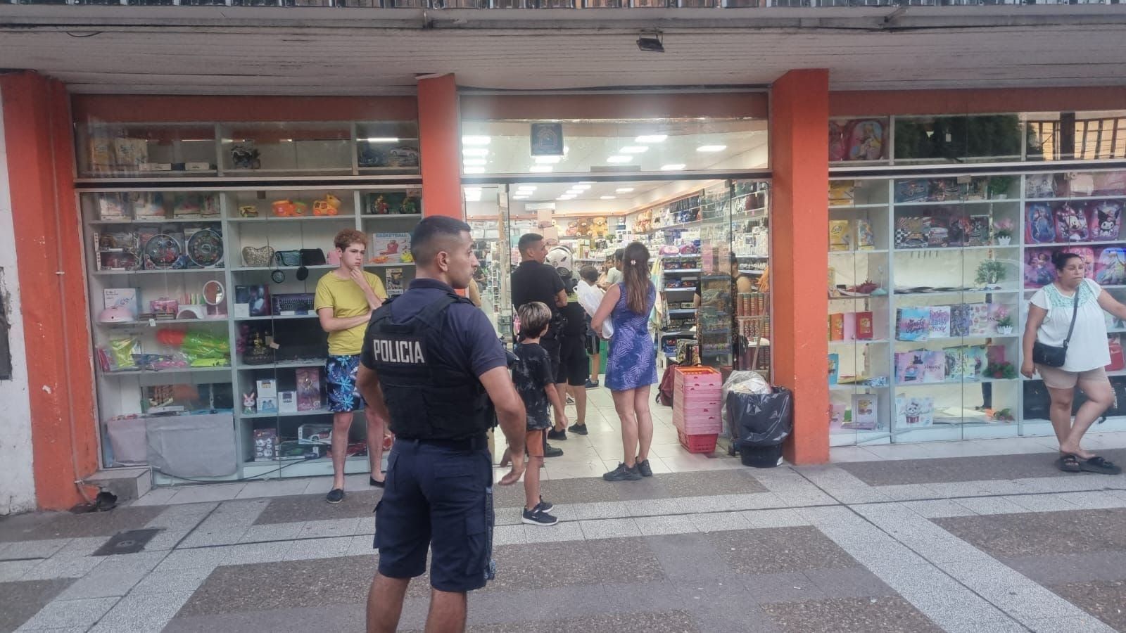 La Pampa: demoraron a una menor por robar útiles escolares en un negocio 4