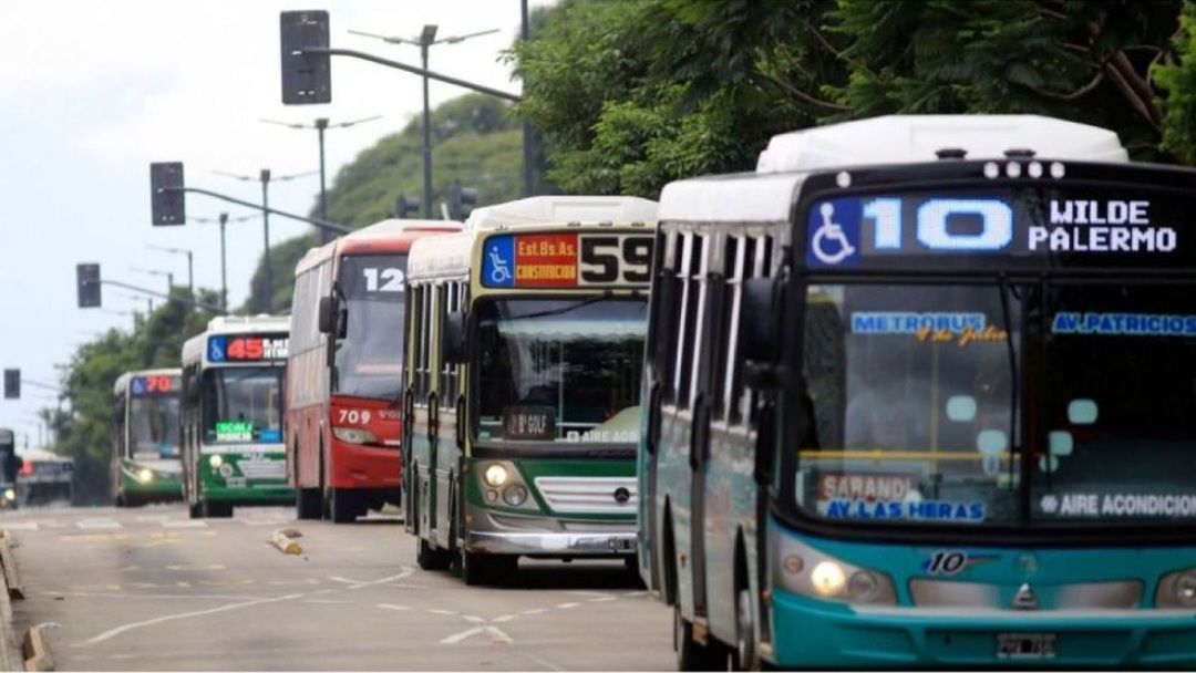 La UTA llegó a un acuerdo paritario y levantó el paro de colectivos del ...