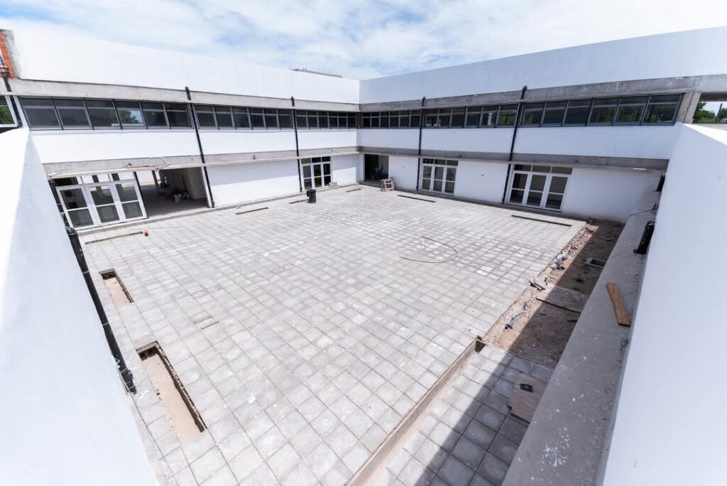 El impresionante polo educativo que está construyendo Mantegazza en San Vicente: jardín, primaria, secundaria y un playón deportivo 6